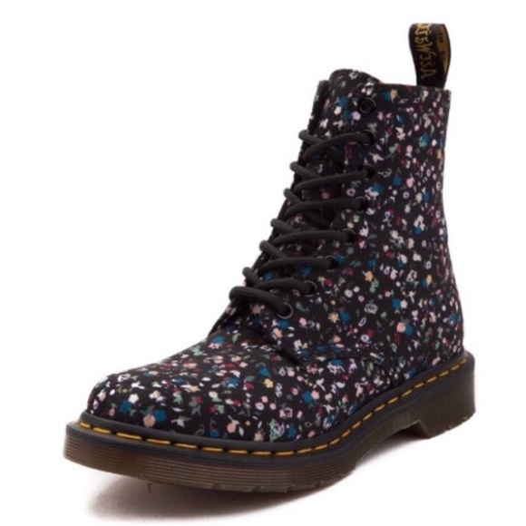 Dr. Martens Shoes - New Dr. Martens Page Delaney Floral Lace-Up Boot 6